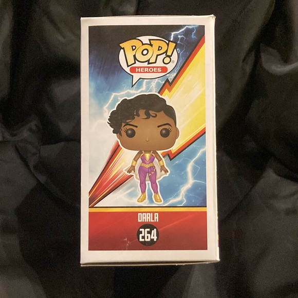 5 for $25 ✨ Shazam! Darla Funko POP!  #264 - Picture 5 of 9